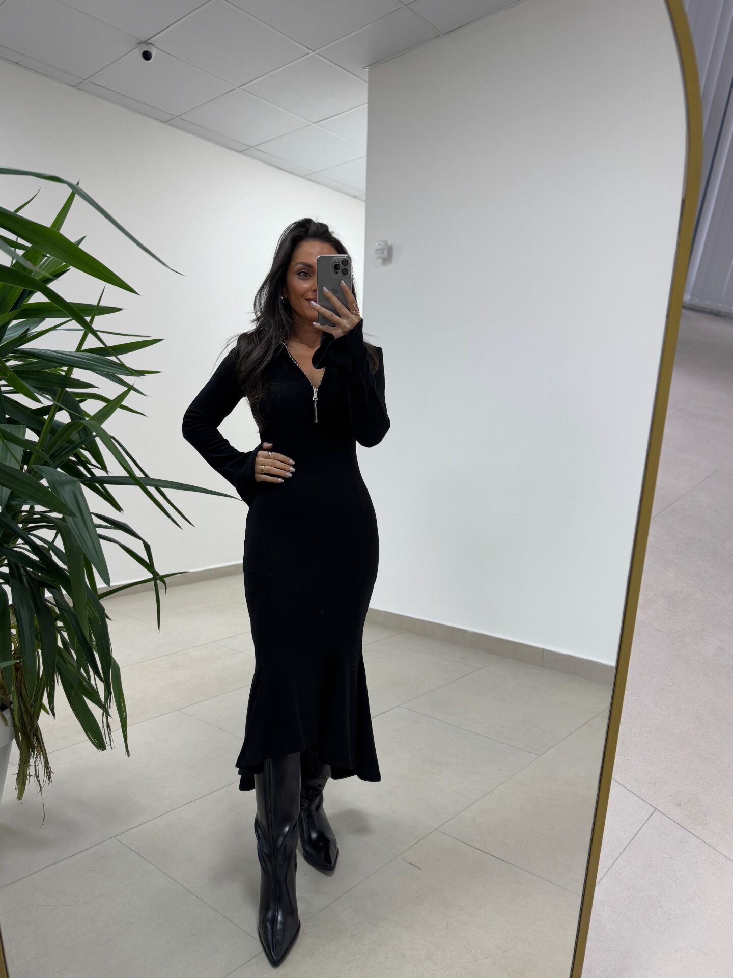 Np 51623 Siyah Eteği Volanlı Selanik Elbise