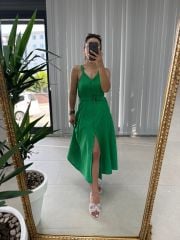 Grünes Hemdkleid aus Leinen mit MNG-Trägern