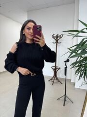 Po 2690 Omuz Pencere Detaylı İncili Siyah Kazak