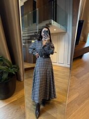 Rn 35555 Ekoseli Kemerli Kahve Elbise