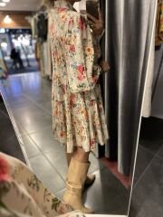 Kleid mit Hemdkragen und Ärmelsaum