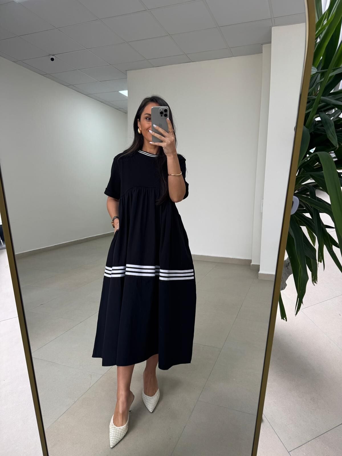 Dr 2591 Eteği Şerit Çizgili Siyah Elbise