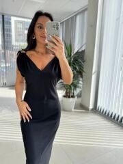 My 3746 Siyah Omuz Gold Tokalı V Yaka Elbise