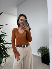 Dv 10427 Karamel V Yaka Kol Yırtmaçlı Triko Kazak