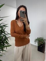 Dv 10427 Karamel V Yaka Kol Yırtmaçlı Triko Kazak