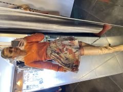 Zweireihiges Chiffonkleid mit Kordelzug