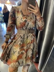 Zweireihiges Chiffonkleid mit Kordelzug