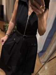 La 69288 Fermuar Detaylı Sıfır Kol Kemerli Siyah Elbise