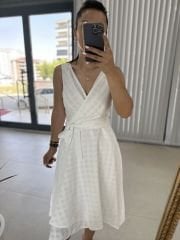 Kruvaze Detaylı Vual Beyaz Elbise