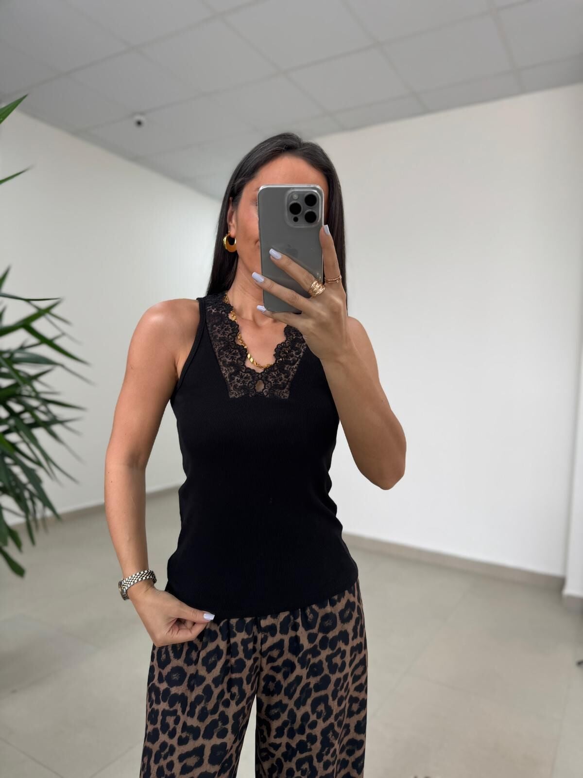 İv 26288 Dantel Yaka Siyah Bluz