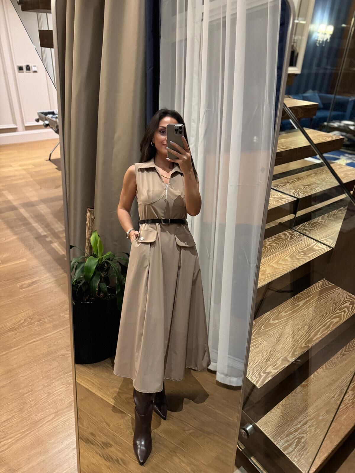 La 69288 Fermuar Detaylı Sıfır Kol Kemerli Camel Elbise