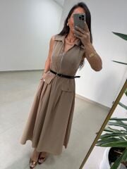 La 69288 Fermuar Detaylı Sıfır Kol Kemerli Camel Elbise
