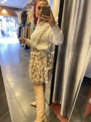 Ata Weiches grünes Chiffonkleid mit Blumenmuster