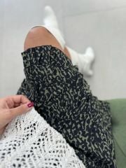 Sg Ajurlu v Yaka Krem Triko