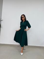 My 3578 Fiyonk Broşlu Zümrüt Elbise