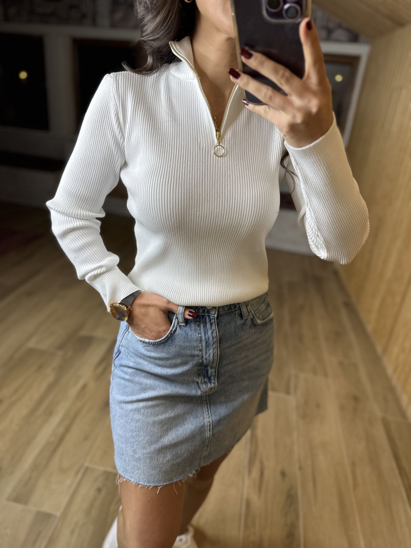 Fermuar yakalı fitilli beyaz body