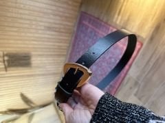 155 Üçgen tokalı siyah kemer