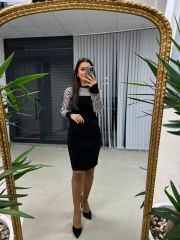 Üst Çizgi Detaylı Siyah Triko Elbise