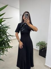 Np 1002 Omuz Vatkalı Siyah Fularlı Elbise