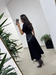 Np 1002 Omuz Vatkalı Siyah Fularlı Elbise