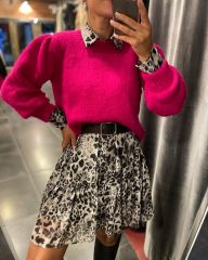 Kleid mit Leopardenfutter und Gürtel