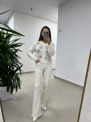 Po 2720 Ekru Yün İşlemeli Hırka