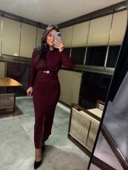 My 3625 Omuz Vatkalı Bordo Simli Kemerli Elbise