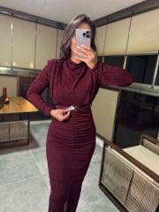 My 3625 Omuz Vatkalı Bordo Simli Kemerli Elbise