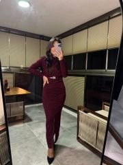 My 3625 Omuz Vatkalı Bordo Simli Kemerli Elbise