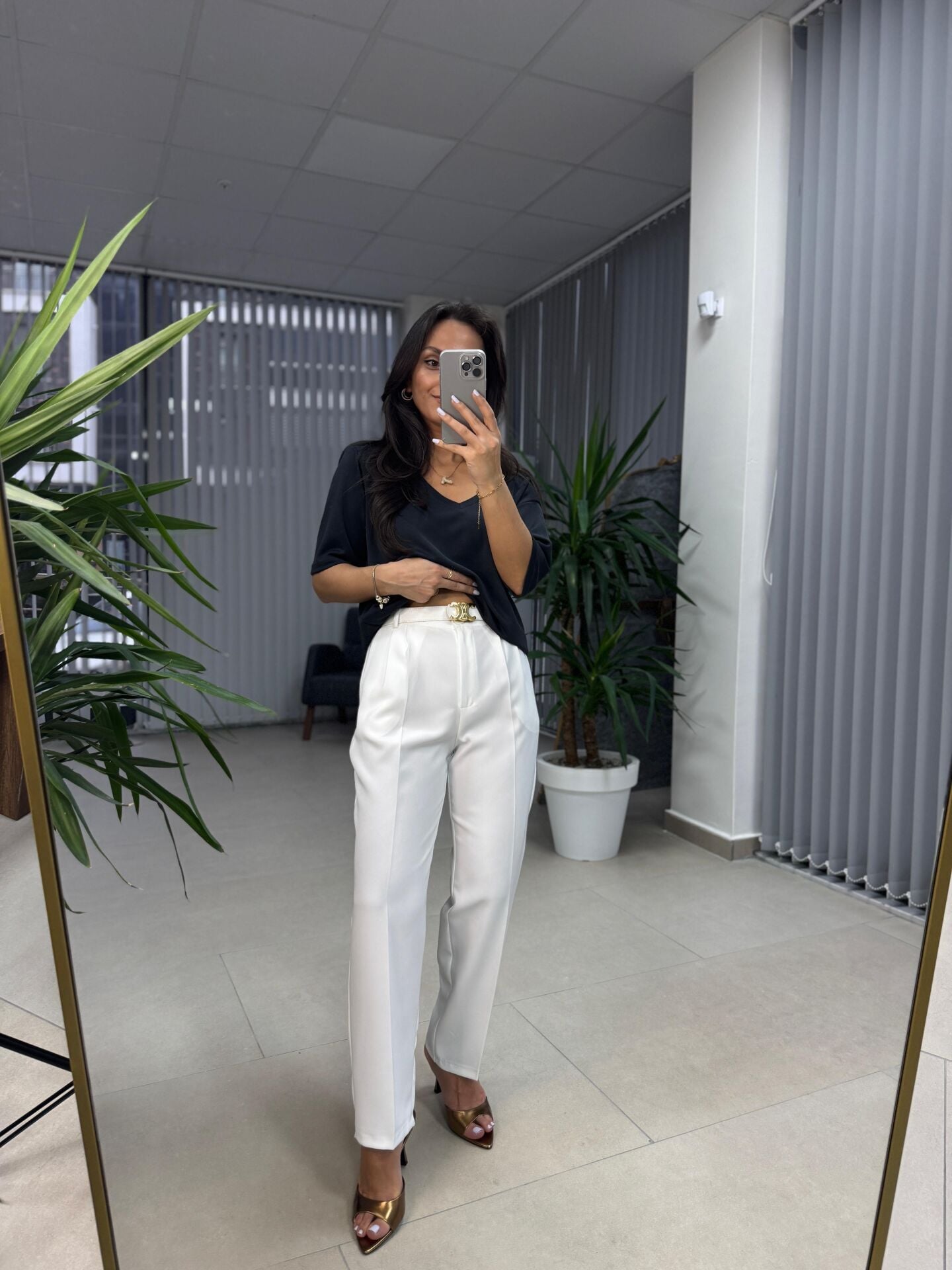 Mc 3011 Önden Pileli Beyaz Pantolon