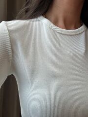 İv 26104 Varaklı Yaka Biyeli Ekru Tişört