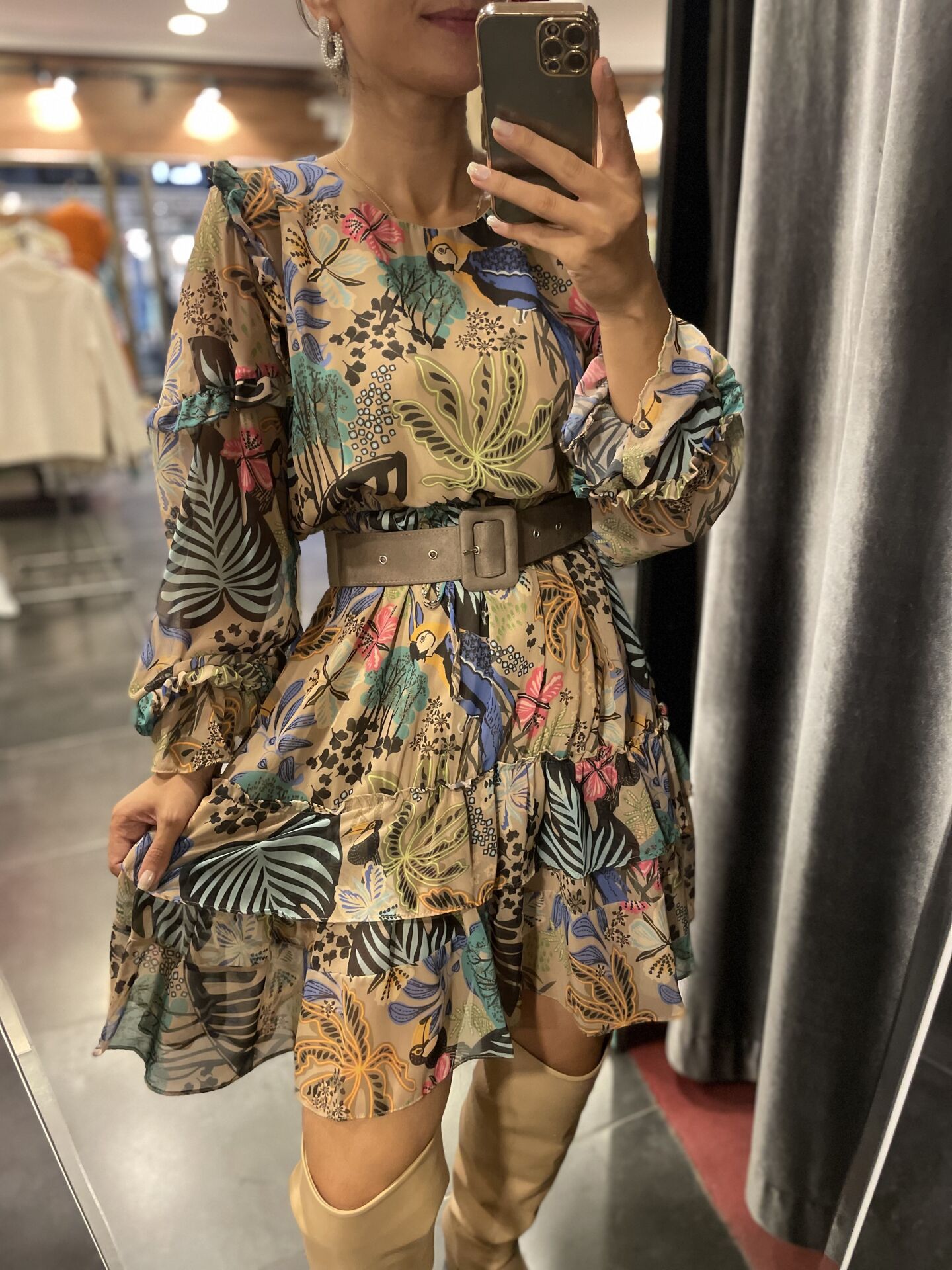 Kuş detaylı vizon elbise