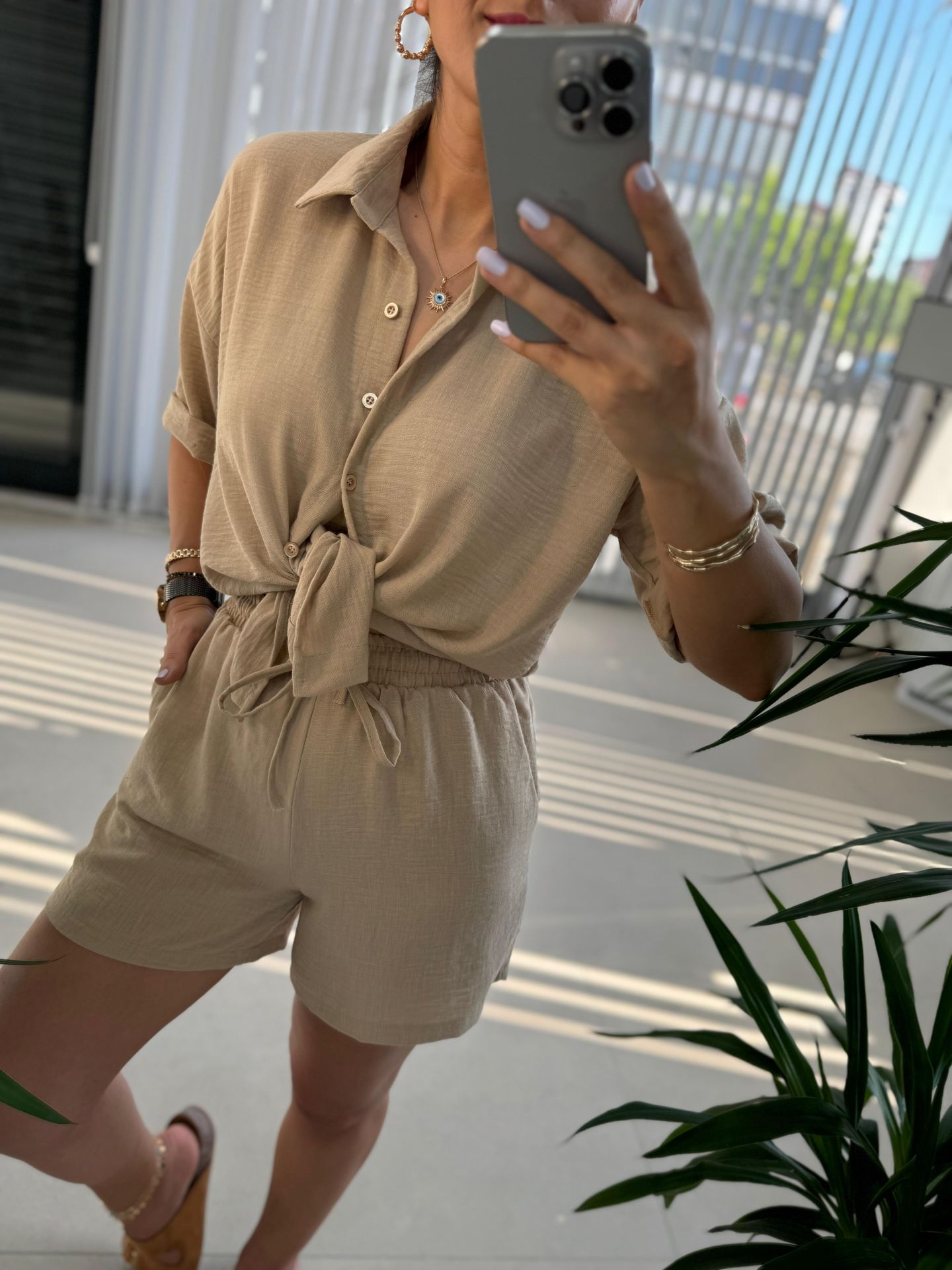 Zr Model Floş Keten Vizon Takım
