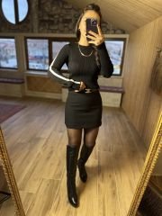Beyaz şeritli siyah body