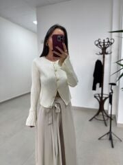 Po 2425 Krem İspanyol Kol Annetta Hırka