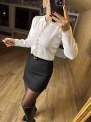 Weiße Strickjacke der Marke Orj