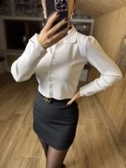 Weiße Strickjacke der Marke Orj