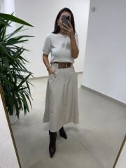 Dv 10703 Yumoş Pul Detaylı Kısa Kollu Krem Kazak