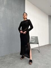Sv Yırtmaç Detaylı Uzun Kollu Siyah Maksiboy Elbise