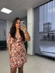 Mc 5849 Kruvaze Kahve Dalgalı Saten Elbise