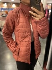 Gül kurusu şişme mont