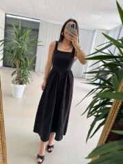 My 3872 Kare Yaka Siyah Nakışlı Elbise
