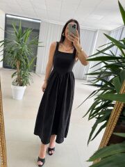 My 3972 Kare Yaka Siyah Nakışlı Elbise