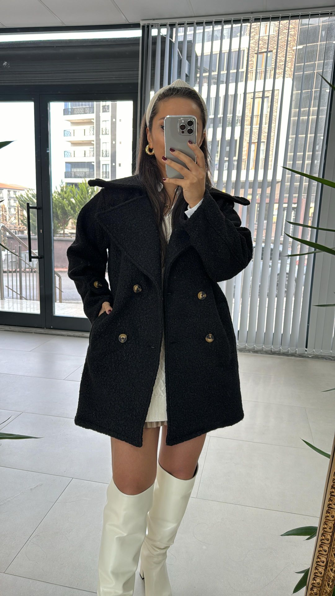 Boucle Black Coat