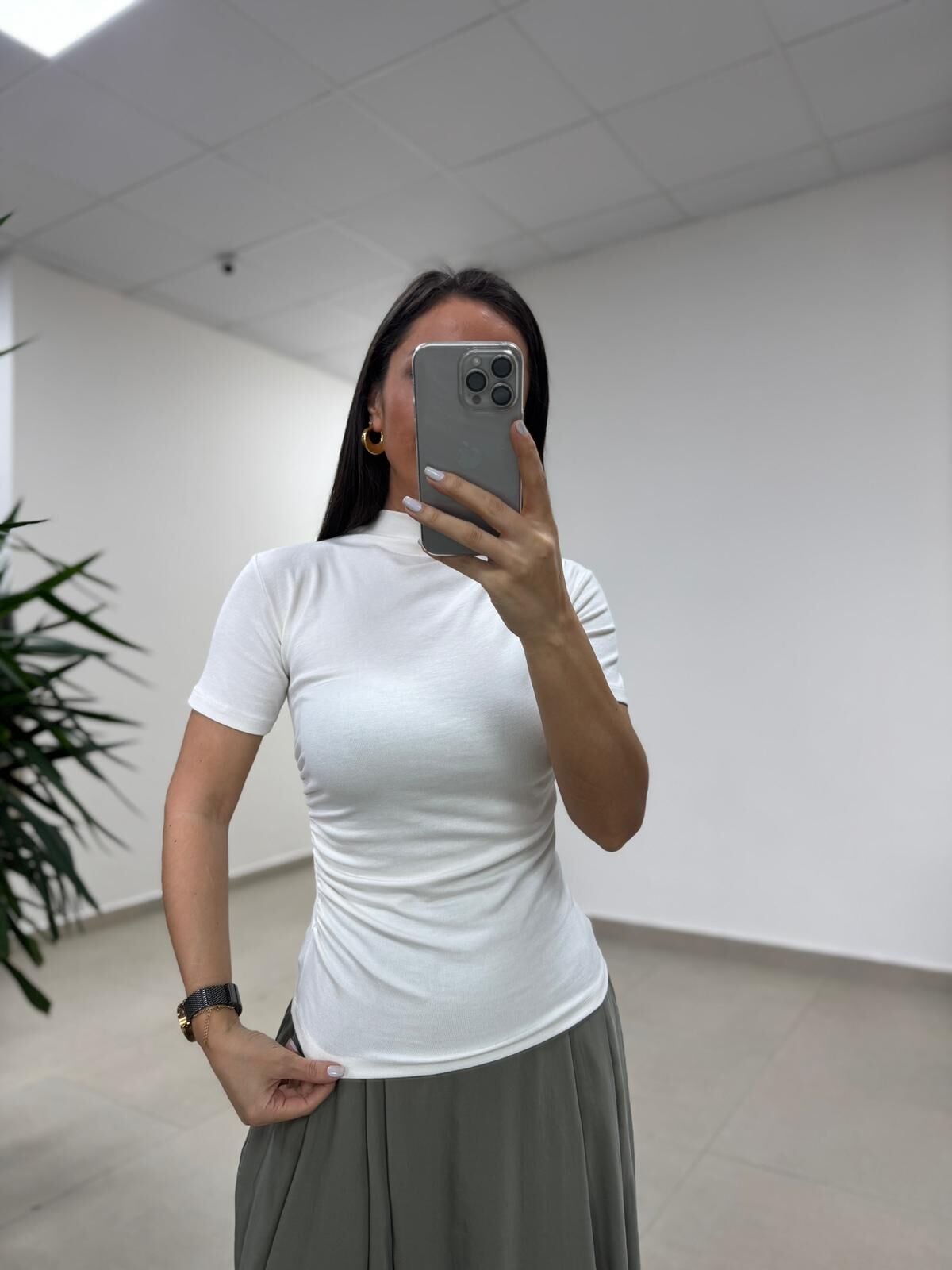 İv 26283 Yarım Balıkçı Yaka Ekru Tişört