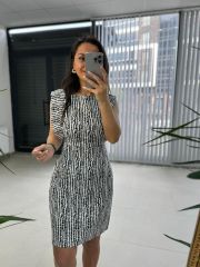 Ms Körüklü Siyah Beyaz Geçişli Elbise