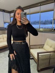 Kr 16049 Siyah Parmak Geçmeli Kısa Crop Body