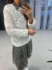Ajurlu Krem Kazak