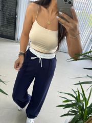 GK-Hose in Marineblau mit weißer Taille und detailliertem Detail