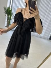 Siyah Tül Detaylı Elbise